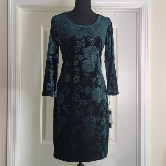 Karl Lagerfeld Floral & Butterfly Pine Green Velvet Bell Sleeve Midi Dress 2 - Picture 13 of 13